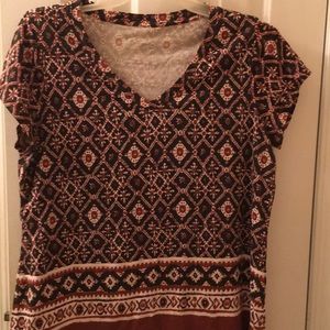 Modern design v-neck short sleeve top